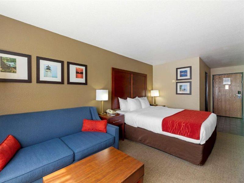 Comfort Inn River'S Edge Гурон Экстерьер фото