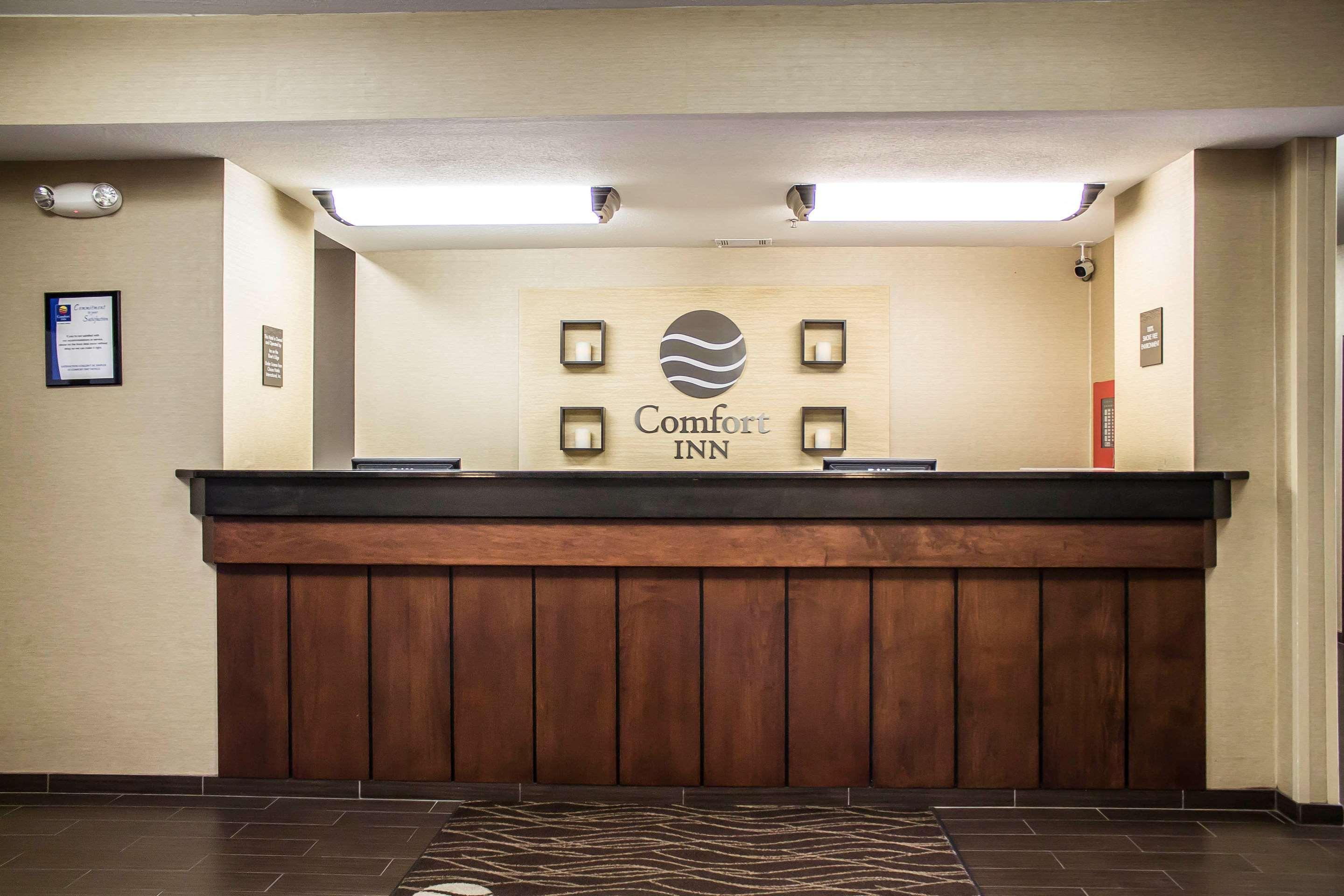 Comfort Inn River'S Edge Гурон Экстерьер фото