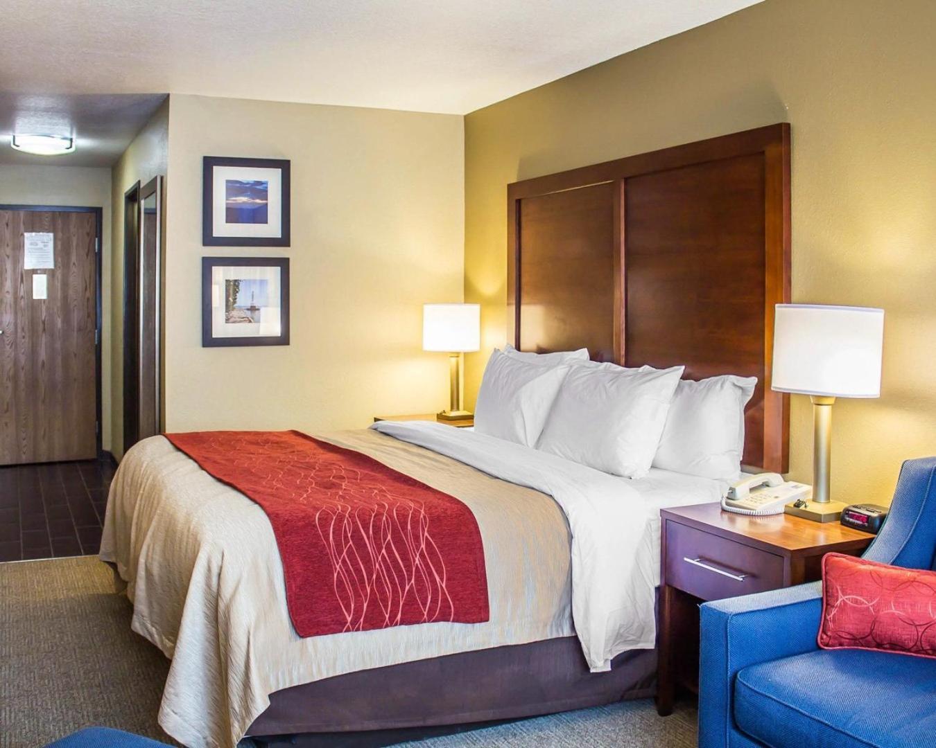Comfort Inn River'S Edge Гурон Номер фото